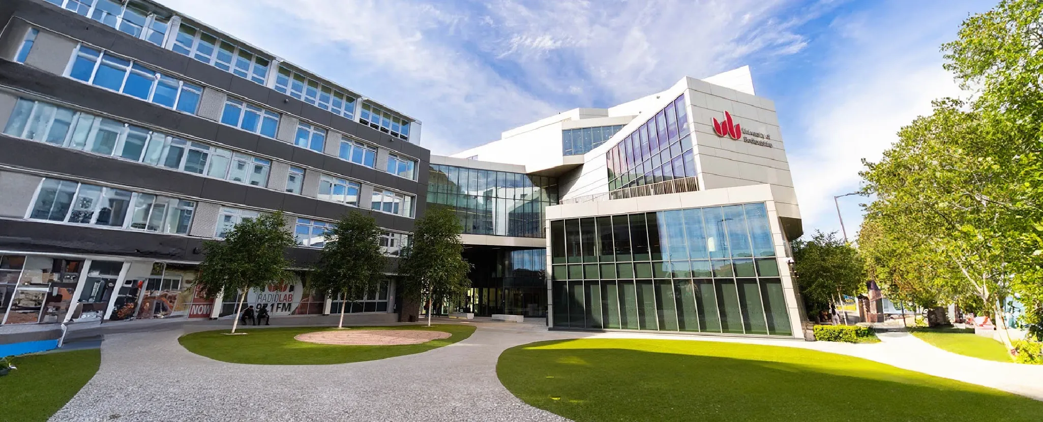 Photo of University of Bedfordshire campus building