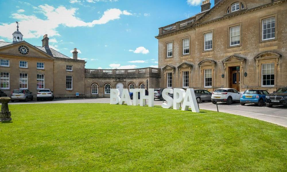 Image of bath spa university front lawn at an open day